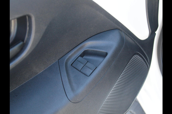 Peugeot 108 1.0 e-VTi Active | Camera | Apple Carplay | DAB | Airco | 14 Inch lichtmetalen velgen | NL-Auto |