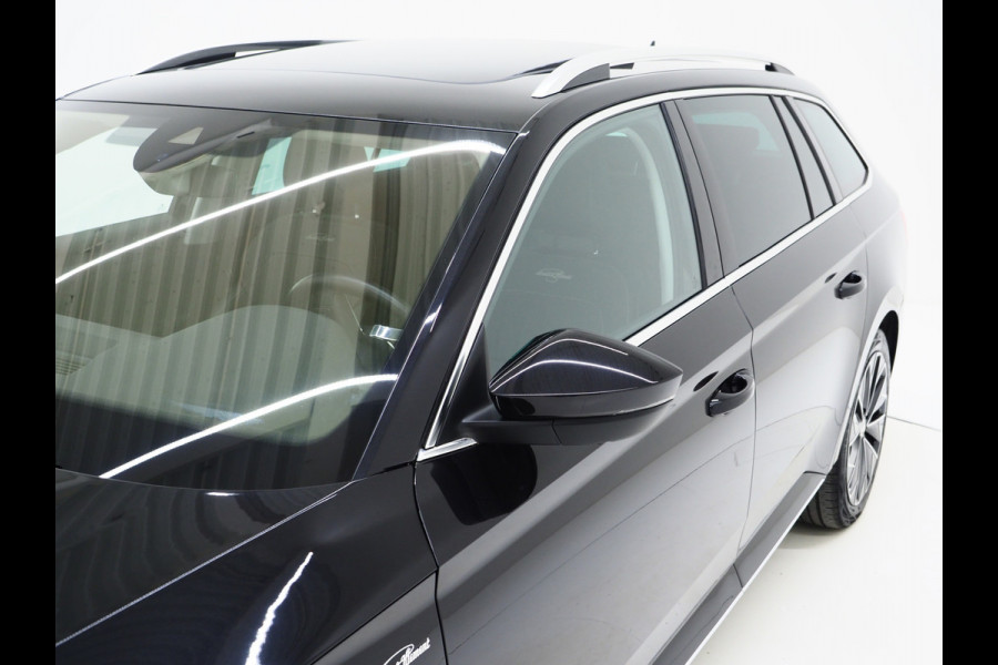 Škoda Superb Combi 1.4 TSI iV Laurin & Klement | Panoramadak | Leder | Trekhaak | Stoelkoeling | Canton | Massage | 360 | Memory