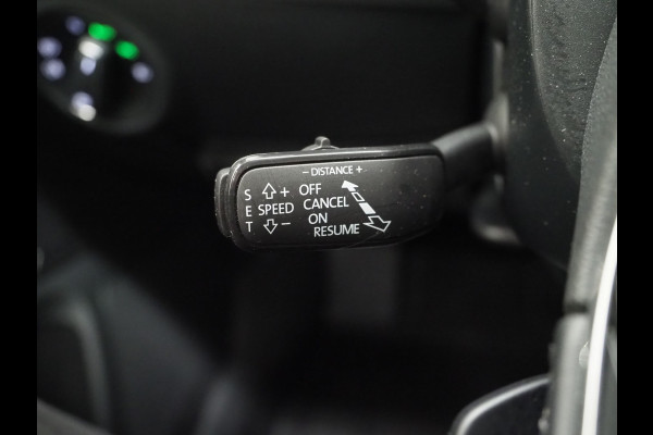 Škoda Superb Combi 1.4 TSI iV Laurin & Klement | Panoramadak | Leder | Trekhaak | Stoelkoeling | Canton | Massage | 360 | Memory