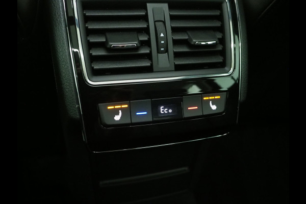 Škoda Superb Combi 1.4 TSI iV Laurin & Klement | Panoramadak | Leder | Trekhaak | Stoelkoeling | Canton | Massage | 360 | Memory
