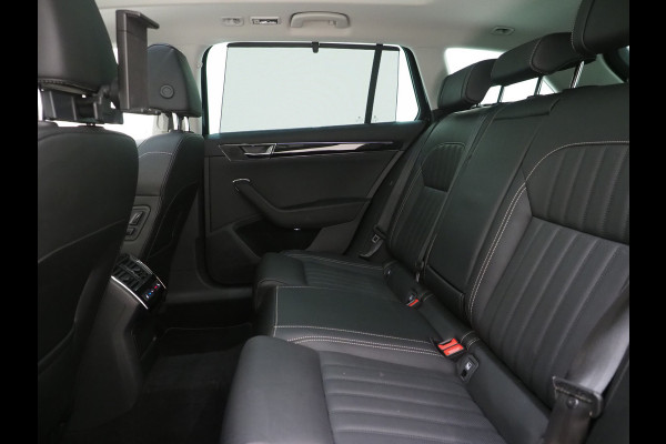 Škoda Superb Combi 1.4 TSI iV Laurin & Klement | Panoramadak | Leder | Trekhaak | Stoelkoeling | Canton | Massage | 360 | Memory