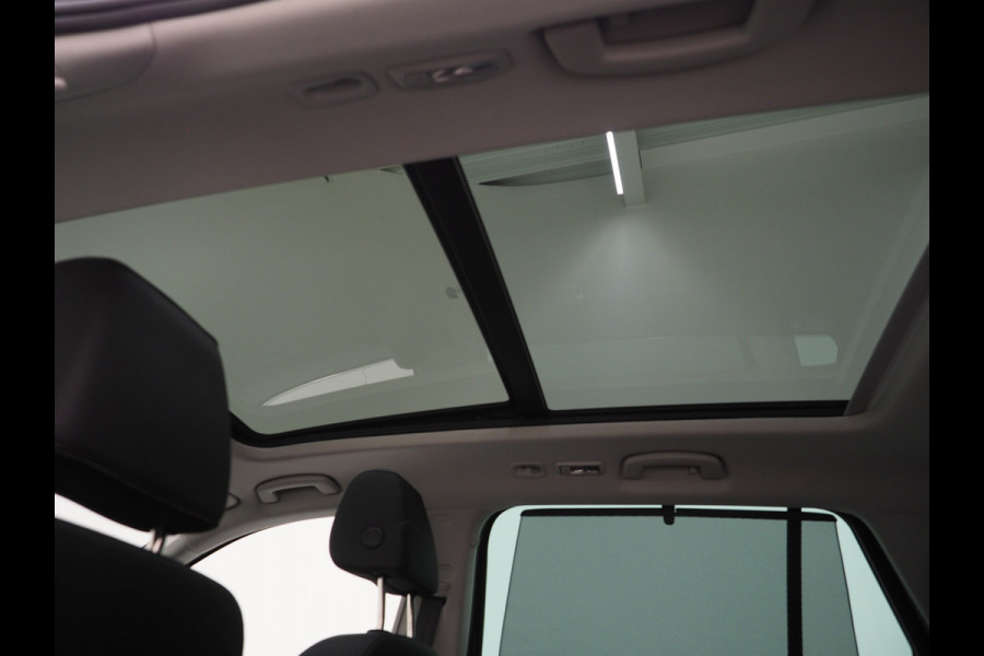 Škoda Superb Combi 1.4 TSI iV Style | Panoramadak | Leder | Trekhaak | Stoelkoeling | 360 | Memory | Keyless | Carplay