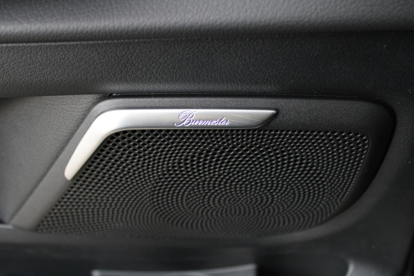Mercedes-Benz V-Klasse 300d / DC / AMG / 4-Matic / Elec Stoelen / Luchtvering / Panorama / 360 Cam / Burmester / Vol Opties / NIEUWSTAAT