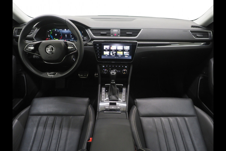 Škoda Superb Combi 1.4 TSI iV Laurin & Klement | Panoramadak | Leder | Trekhaak | Stoelkoeling | Massage | Canton | 360 | Memory