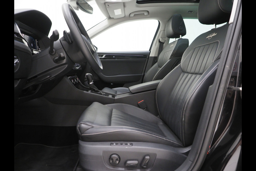 Škoda Superb Combi 1.4 TSI iV Laurin & Klement | Panoramadak | Leder | Trekhaak | Stoelkoeling | Massage | Canton | 360 | Memory