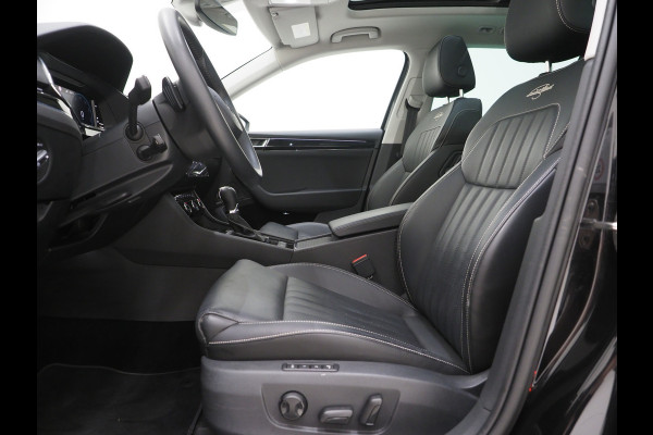 Škoda Superb Combi 1.4 TSI iV Laurin & Klement | Panoramadak | Leder | Trekhaak | Stoelkoeling | Massage | Canton | 360 | Memory