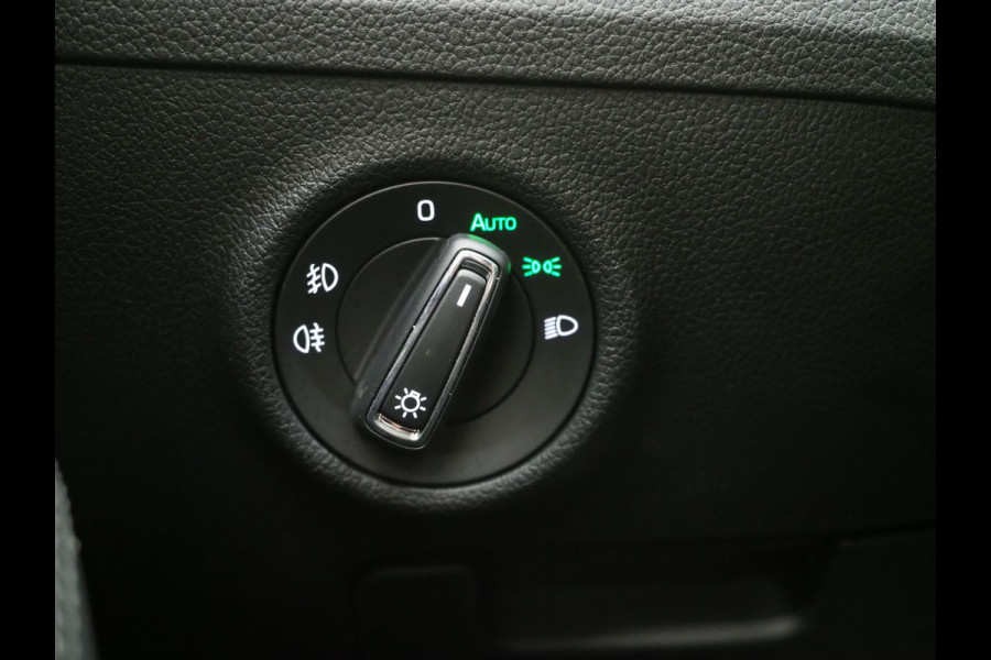 Škoda Superb Combi 1.4 TSI iV Laurin & Klement | Panoramadak | Leder | Trekhaak | Stoelkoeling | Massage | Canton | 360 | Memory