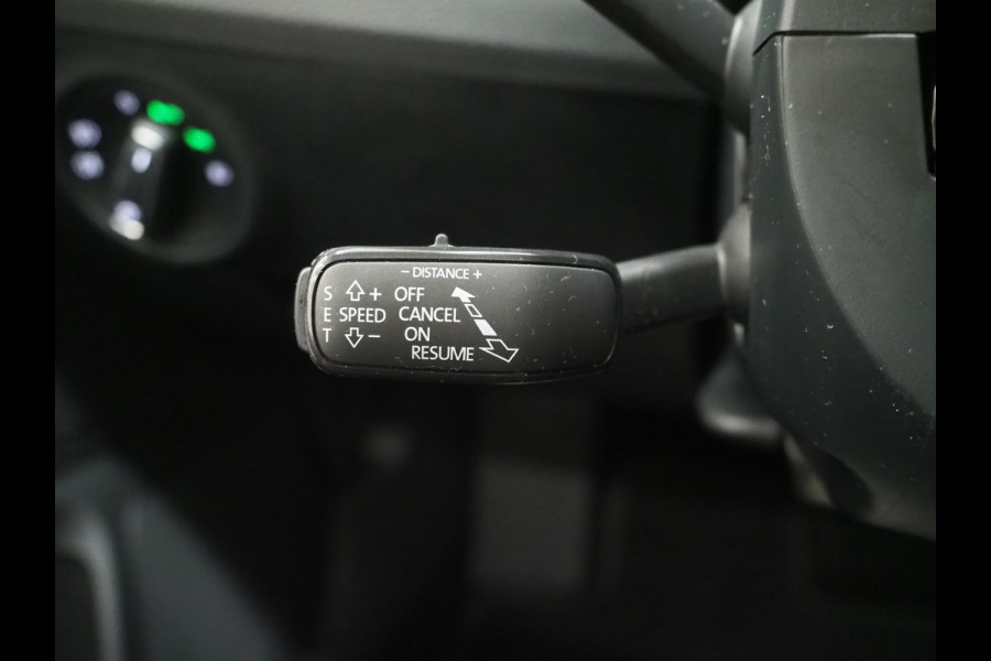 Škoda Superb Combi 1.4 TSI iV Laurin & Klement | Panoramadak | Leder | Trekhaak | Stoelkoeling | Massage | Canton | 360 | Memory