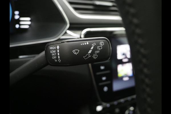 Škoda Superb Combi 1.4 TSI iV Laurin & Klement | Panoramadak | Leder | Trekhaak | Stoelkoeling | Massage | Canton | 360 | Memory