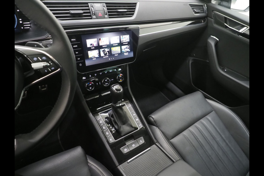 Škoda Superb Combi 1.4 TSI iV Laurin & Klement | Panoramadak | Leder | Trekhaak | Stoelkoeling | Massage | Canton | 360 | Memory
