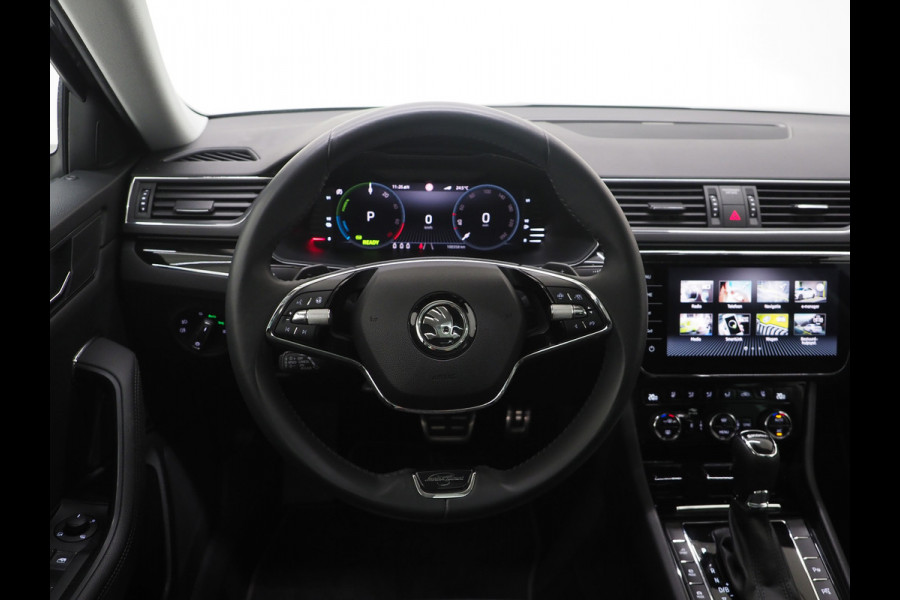 Škoda Superb Combi 1.4 TSI iV Laurin & Klement | Panoramadak | Leder | Trekhaak | Stoelkoeling | Massage | Canton | 360 | Memory