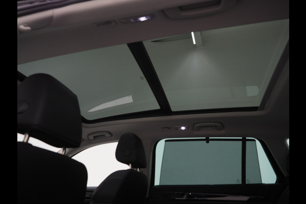 Škoda Superb Combi 1.4 TSI iV Laurin & Klement | Panoramadak | Leder | Trekhaak | Stoelkoeling | Massage | Canton | 360 | Memory