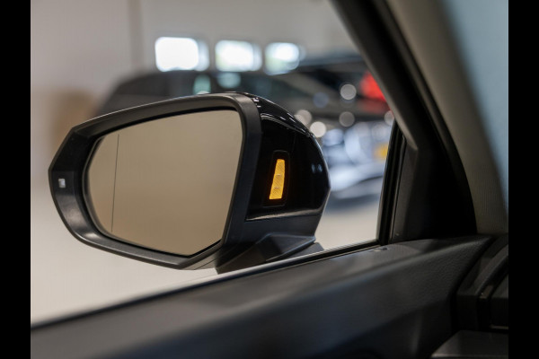 Audi Q3 Sportback 35 TFSI Business Edition / 150pk / Stuur verwarming / Dodehoek assistent / Automatische klimaatregeling /