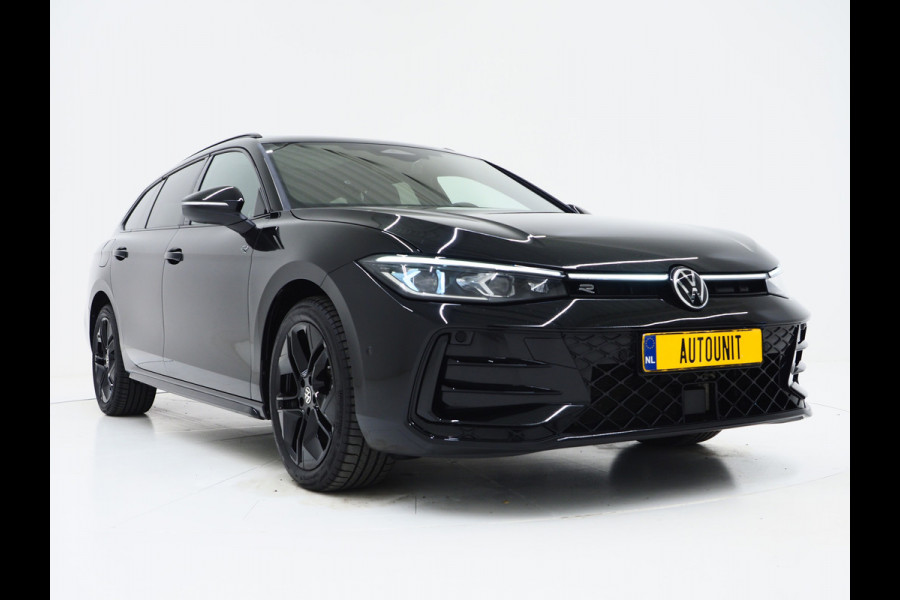 Volkswagen Passat Variant 1.5 eHybrid R-Line Edition | 5 Jaar Garantie | Panoramadak | Trekhaak | Massage | Camera | HUD | Sfeerlicht | Keyless