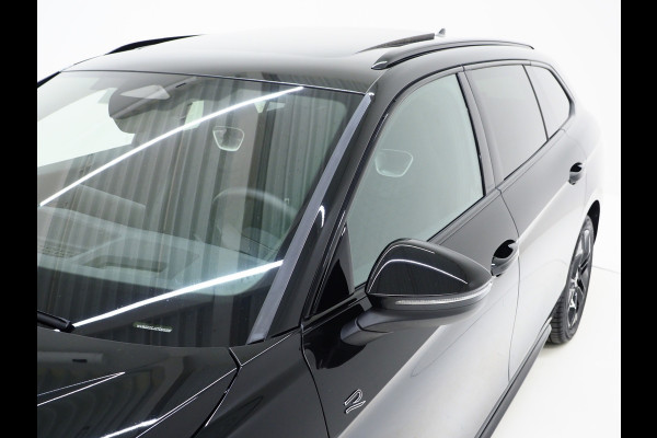 Volkswagen Passat Variant 1.5 eHybrid R-Line Edition | 5 Jaar Garantie | Panoramadak | Trekhaak | Massage | Camera | HUD | Sfeerlicht | Keyless
