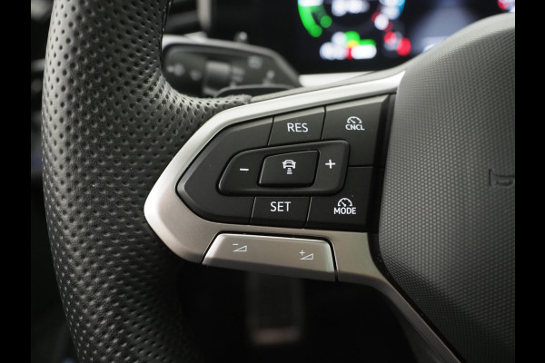 Volkswagen Passat Variant 1.5 eHybrid R-Line Edition | 5 Jaar Garantie | Panoramadak | Trekhaak | Massage | Camera | HUD | Sfeerlicht | Keyless