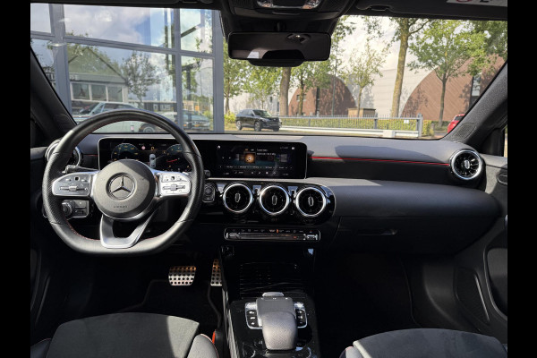 Mercedes-Benz A-Klasse 200 Business Solution VAN: € 26.900- VOOR: € 24.877,- UW HERFSTVOORDEEL: € 2.023,-| ORIG. NL NAP 2E EIG.| 58.000KM!| GLASCOATING| WIDESCREEN| CAMERA| RECENT ONDERHOUD GEHAD, DIRECT LEVERBAAR| AMG | APPLE CARPLAY/ ANDROID AUTO| DODE HOEK SENSOR|