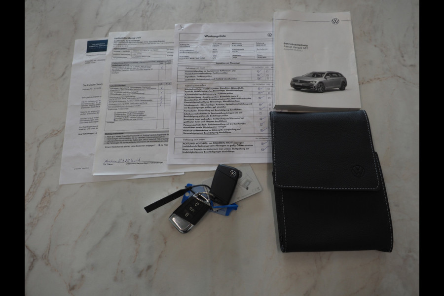 Volkswagen Passat Variant 1.4 TSI PHEV GTE | Panoramadak | Trekhaak | 360 | Massage | Memory | Keyless | Adaptive Cruise