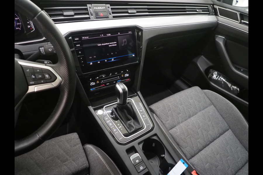 Volkswagen Passat Variant 1.4 TSI PHEV GTE | Panoramadak | Trekhaak | 360 | Massage | Memory | Keyless | Adaptive Cruise
