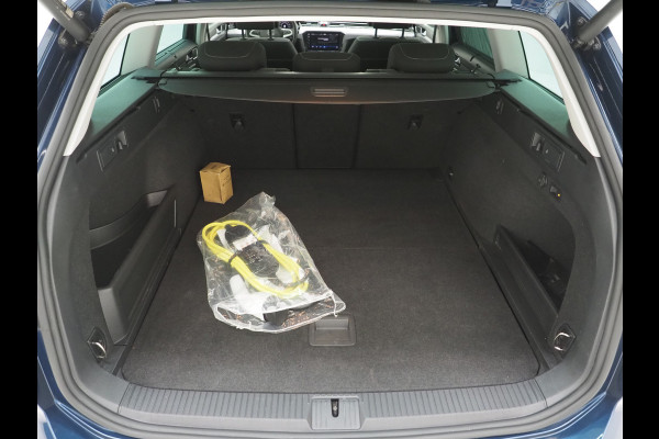 Volkswagen Passat Variant 1.4 TSI PHEV GTE | Panoramadak | Trekhaak | 360 | Massage | Memory | Keyless | Adaptive Cruise