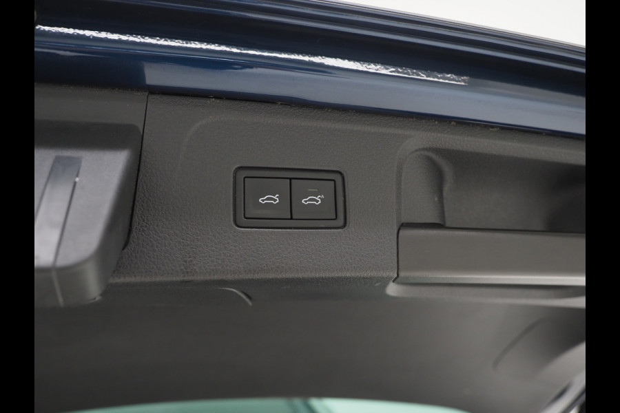 Volkswagen Passat Variant 1.4 TSI PHEV GTE | Panoramadak | Trekhaak | 360 | Massage | Memory | Keyless | Adaptive Cruise