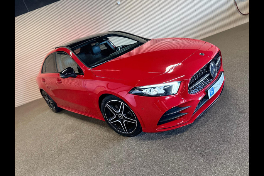 Mercedes-Benz A-Klasse 200 Sedan AMG STYLING-PANORAMA-NIGHT-CAMERA-WIDESCREEN-APPLE CARPLAY