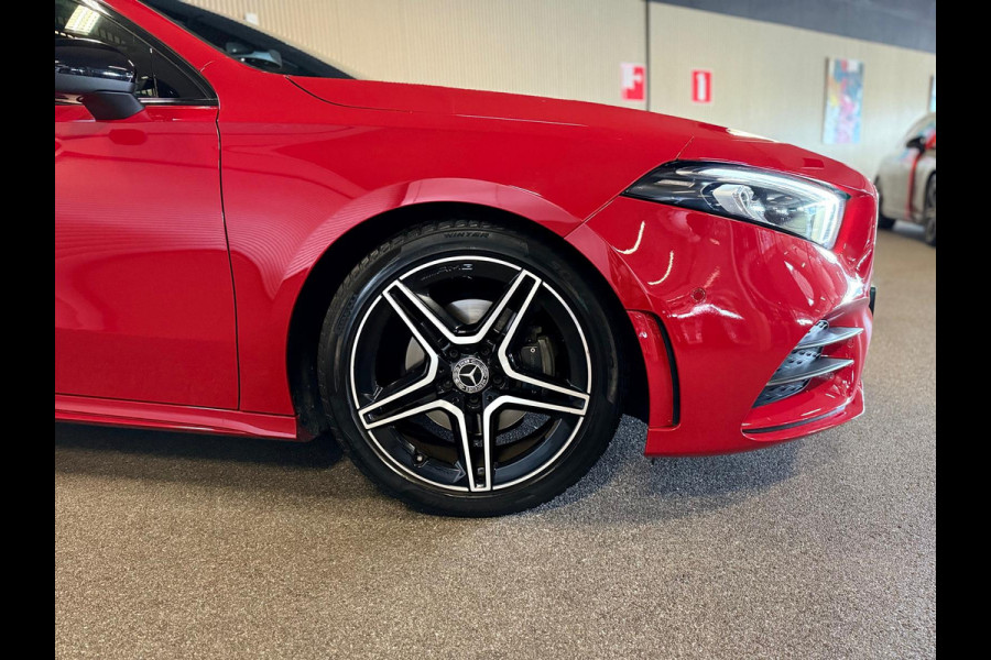 Mercedes-Benz A-Klasse 200 Sedan AMG STYLING-PANORAMA-NIGHT-CAMERA-WIDESCREEN-APPLE CARPLAY