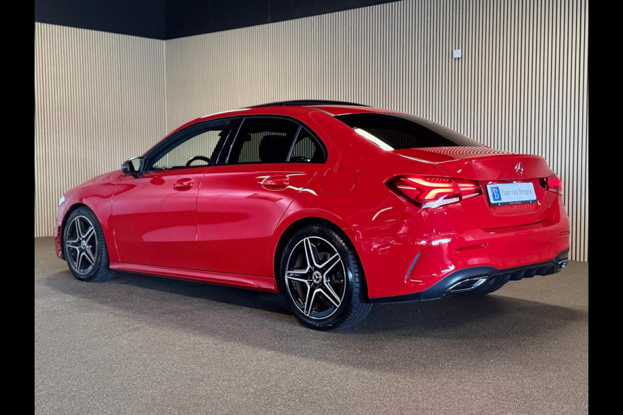 Mercedes-Benz A-Klasse 200 Sedan AMG STYLING-PANORAMA-NIGHT-CAMERA-WIDESCREEN-APPLE CARPLAY
