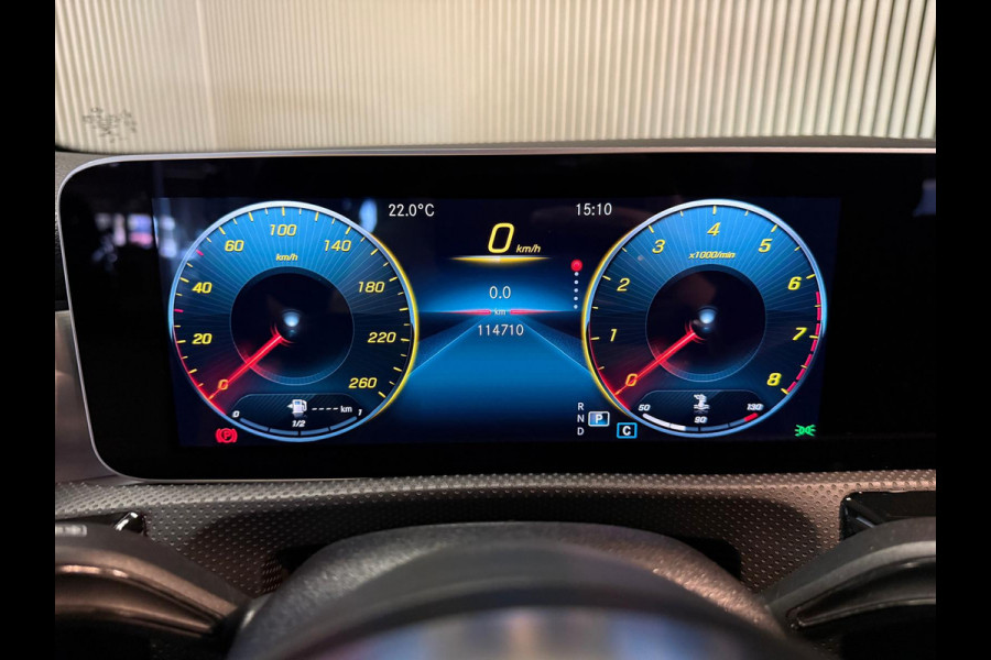 Mercedes-Benz A-Klasse 200 Sedan AMG STYLING-PANORAMA-NIGHT-CAMERA-WIDESCREEN-APPLE CARPLAY