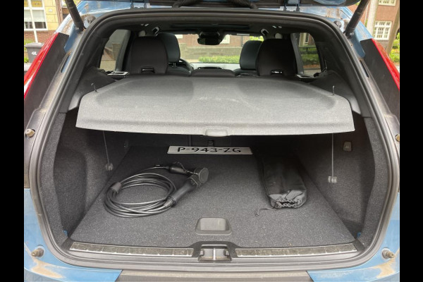 Volvo XC40 1.5 T4 Plug-in hybrid Ultimate Bright NL-AUTO | PANODAK | TREKHAAK | HARMAN KARDON
