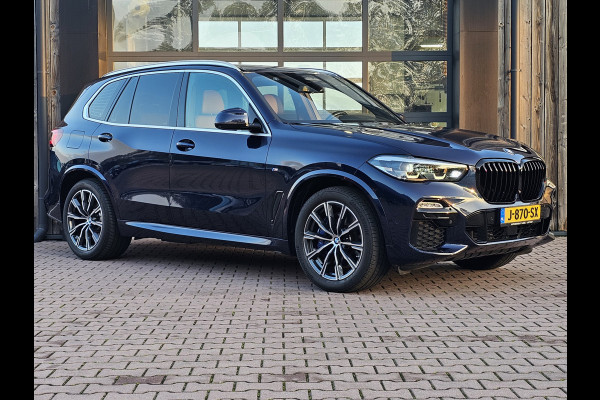 BMW X5 xDrive45e High Executive M-Sport | Luchtvering |  Elek. trekhaak | Safety pack | Achterasbesturing | HUD | M aerodynamica | Leder |