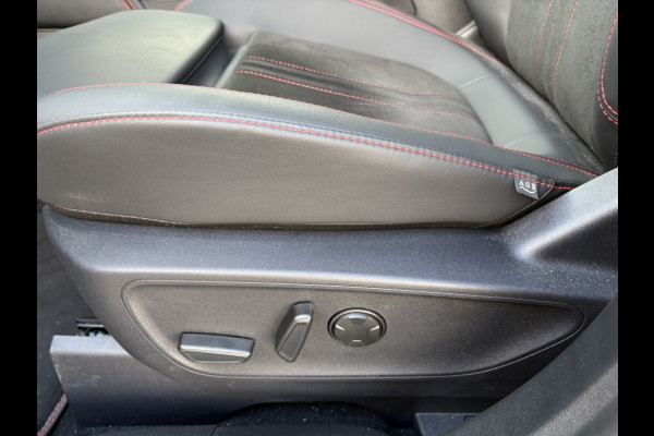 Ford Kuga 2.5 PHEV ST-Line X PANODAK! DRIVERPACK! TECHPACK! WINTERPACK!