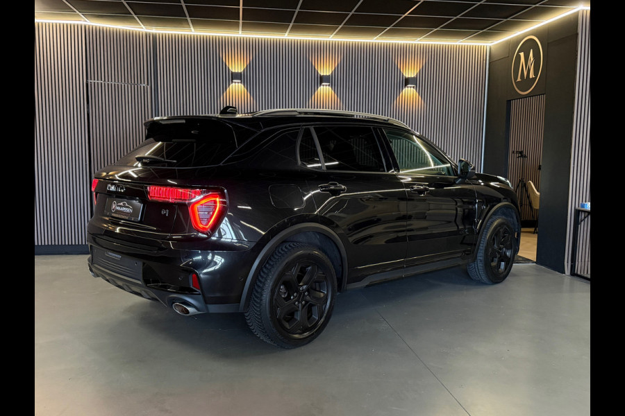 Lynk & Co 01 HEV 1.5| Pano|Stoelverwarming|Keyless|black Edtion|sfeer|camera|memory