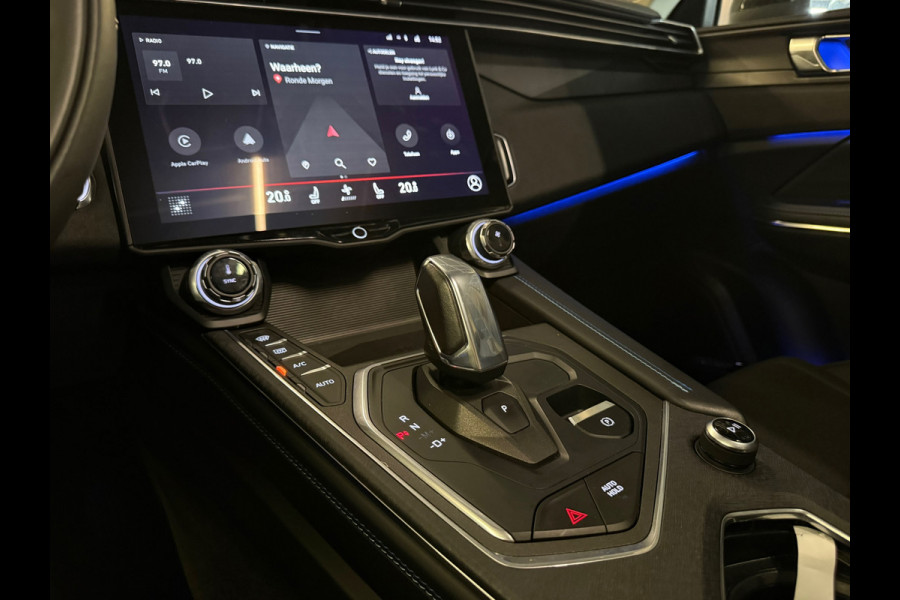 Lynk & Co 01 HEV 1.5| Pano|Stoelverwarming|Keyless|black Edtion|sfeer|camera|memory