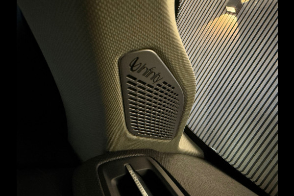Lynk & Co 01 HEV 1.5| Pano|Stoelverwarming|Keyless|black Edtion|sfeer|camera|memory