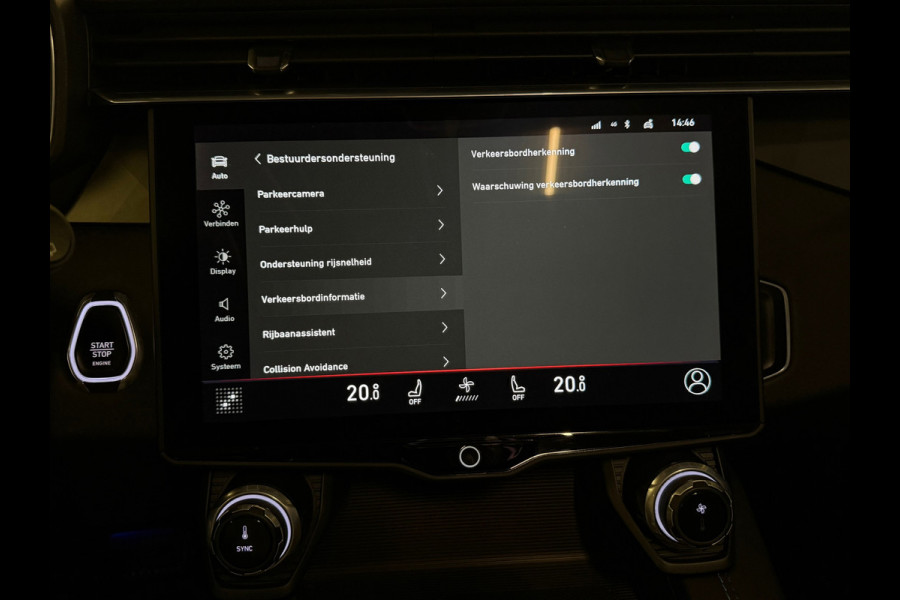 Lynk & Co 01 HEV 1.5| Pano|Stoelverwarming|Keyless|black Edtion|sfeer|camera|memory