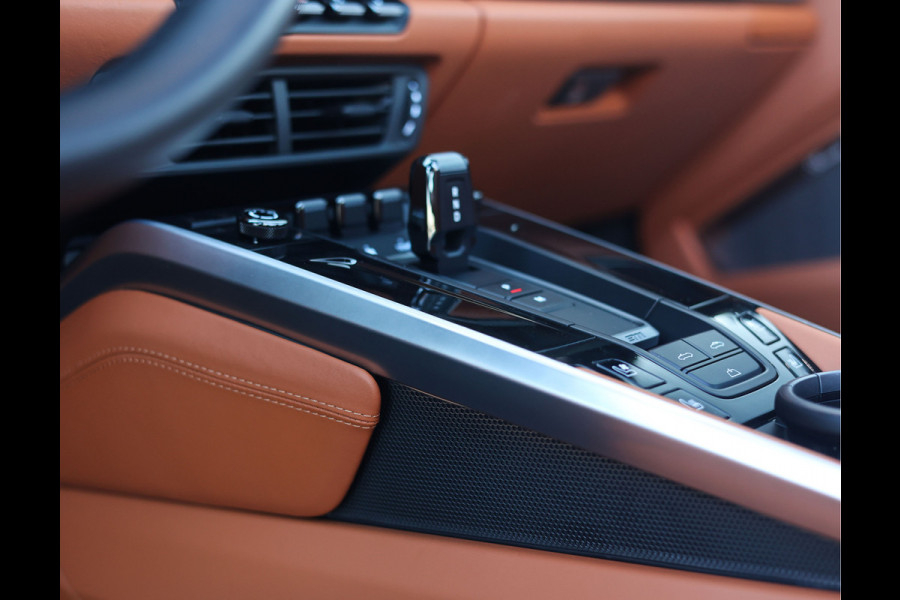 Porsche 911 Cabrio Carrera 4 GTS | PASM - Burmester