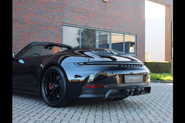 Porsche 911 Cabrio Carrera 4 GTS | PASM - Burmester