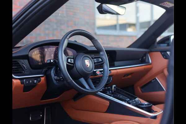 Porsche 911 Cabrio Carrera 4 GTS | PASM - Burmester
