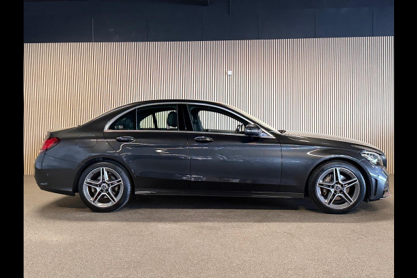 Mercedes-Benz C-Klasse 180 AMG STYLING-CAMERA-DIGI DASH-APPLE CARPLAY-DODEHOEK-COMPLEET