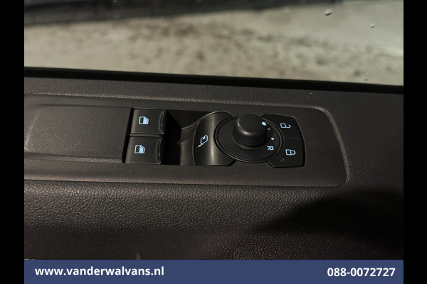 Ford Transit Custom 2.0 TDCI 136pk L1H1 Euro6 Airco | Camera | Navigatie | Apple Carplay | LED | Cruisecontrol Android Auto, Verwarmde voorruit, Parkeersensoren, Stoelverwarming, Bijrijdersbank, 2590kg trekvermogen