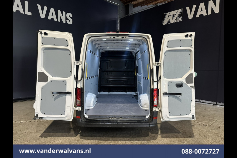 Volkswagen Crafter 2.0 TDI L3H3 L2H2 Euro6 Airco | Camera | Apple Carplay | Android Auto | Parkeersensoren Bijrijdersbank