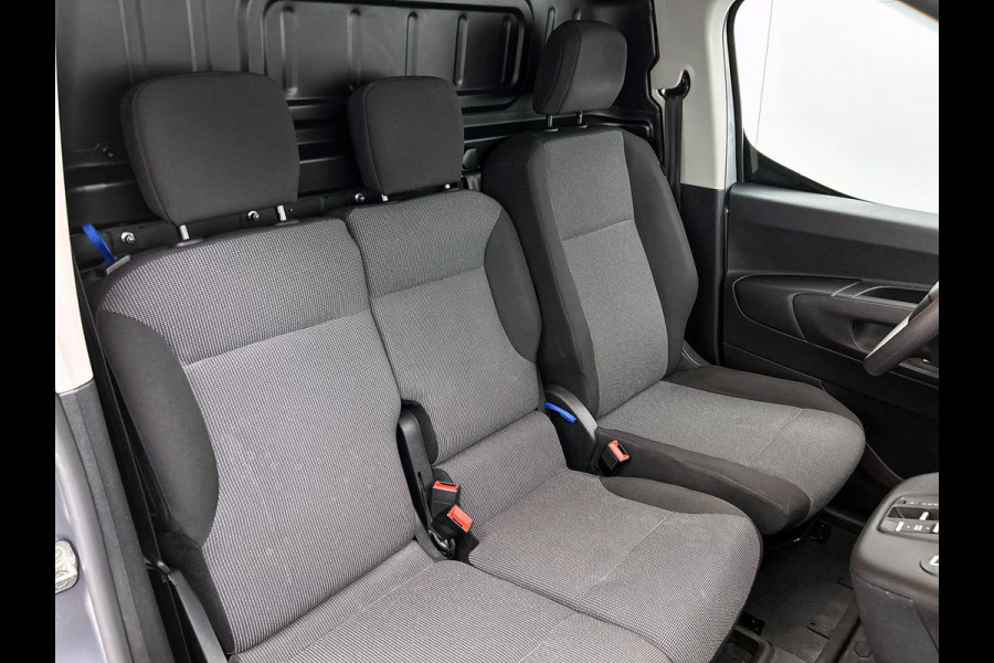 Opel Combo 1.5 BlueHDi 130PK L2 Automaat Apple Carplay / Android Auto Navigatie Trekhaak Airco Camera Cruise Control Parkeersensoren V+A DAB