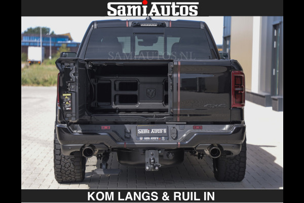 Dodge Ram Limited 540 PK | HUD | €84950,- excl | LUCHTVERING | MASSAGE | PASSAGIERSSCHERM | De Meest Luxe en Volle Pick-Up in zijn Klasse  Comfortabele Dubbele Cabine met Royale 5 Zitplaatsen | BPM vrij | Nu Leverbaar uit Voorraad | Voorraad Nr 2335 - 5153 | De specialist in Amerikaanse pick‑ups in Nederland en Europa.