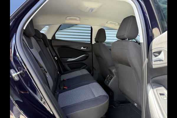 Opel Grandland X 1.2 Turbo Online Edition |Navi|Carplay|Trekhaak|PDC|Clima|Cruise|N.A.P|APK tot 02-2027