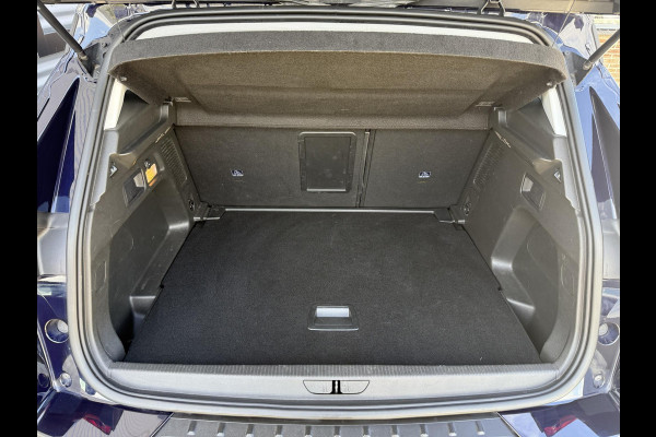 Opel Grandland X 1.2 Turbo Online Edition |Navi|Carplay|Trekhaak|PDC|Clima|Cruise|N.A.P|APK tot 02-2027