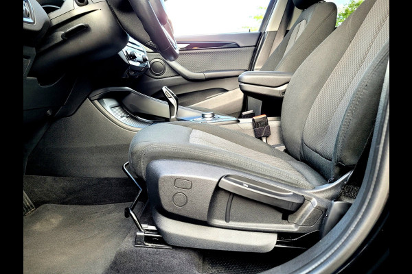 BMW X1 SDrive18i Panorama, Camera, All-season (Pirelli), M-grille, 18"