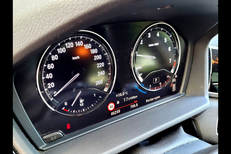 BMW X1 SDrive18i Panorama, Camera, All-season (Pirelli), M-grille, 18"
