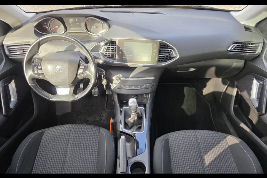 Peugeot 308 SW 1.2 PureTech Blue Lease Executive | PANO | TREKHAAK | NAP