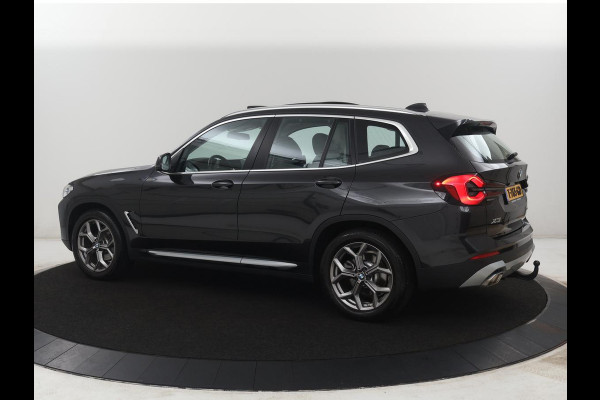 BMW X3 xDrive20i High Executive | Trekhaak | Stoelverwarming | Pano.Dak | Keyless Entry |